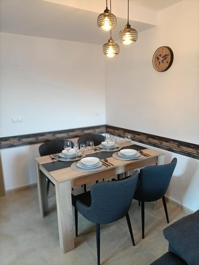 Casa Pepa Apartment กวาดาเลสต์ ภายนอก รูปภาพ