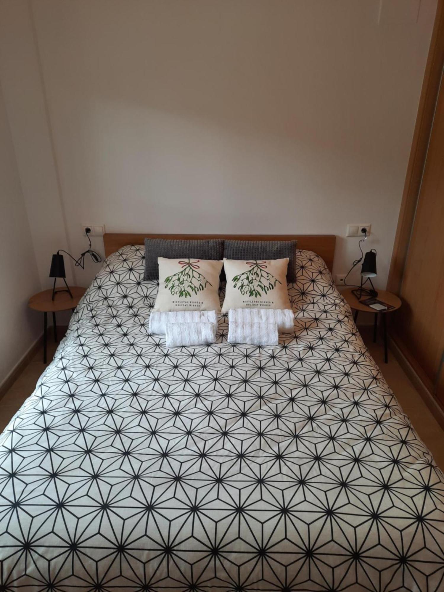Casa Pepa Apartment กวาดาเลสต์ ภายนอก รูปภาพ